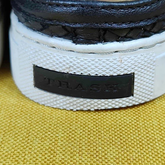 TRASK Lacy Women's Slip On Weaved Leather Black Sneaker Mule Size 7.5M - Picture 7 of 9